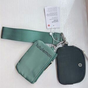 Lululemon Green and black Wristlet Set